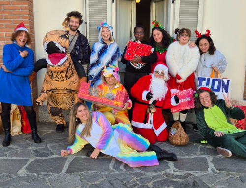 Consegna Regali di Natale in casa famiglia